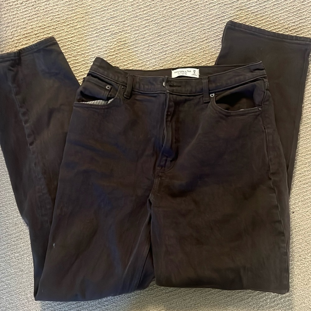 Brown Abercrombie 90s straight ultra high rise size 8L/29L